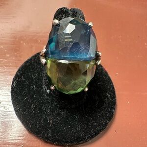 Elegant Blue and Green Gemstone Ring